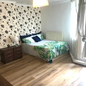 East Bethnal Green Guest house